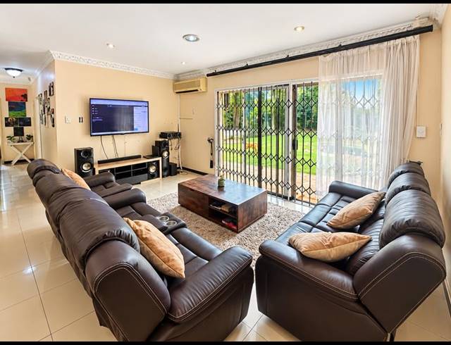4 BEDROOM PROPERTY TO RENT IN SUNNINGDALE